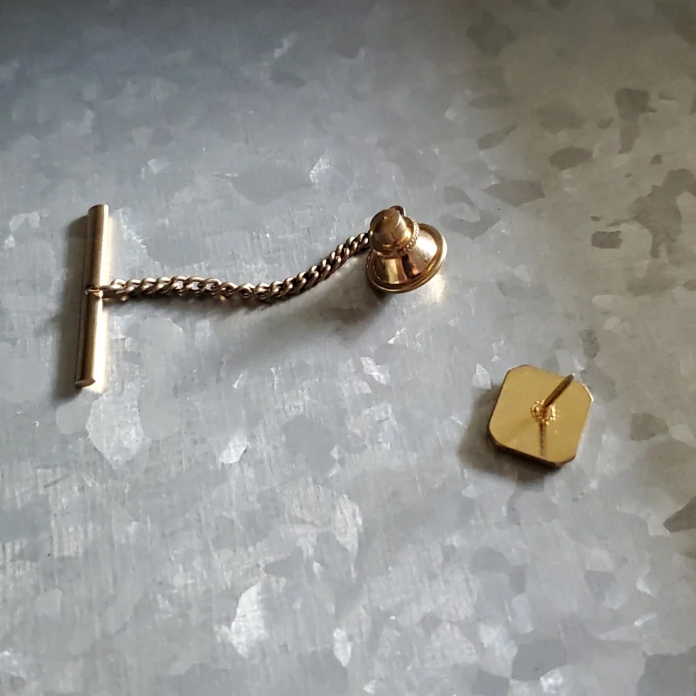 Vintage letter initial